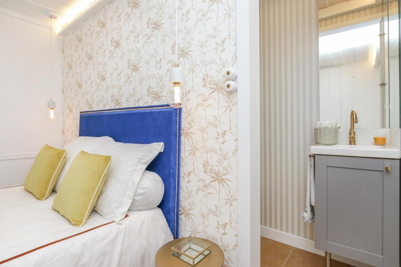 Golden Cage Chiado - Charm Historic And Cozy Apartment Lisbon Exterior photo