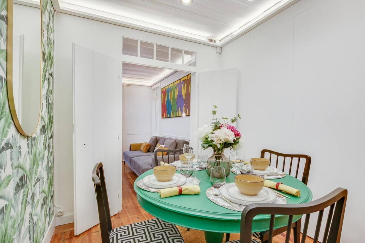 Golden Cage Chiado - Charm Historic And Cozy Apartment Lisbon Exterior photo
