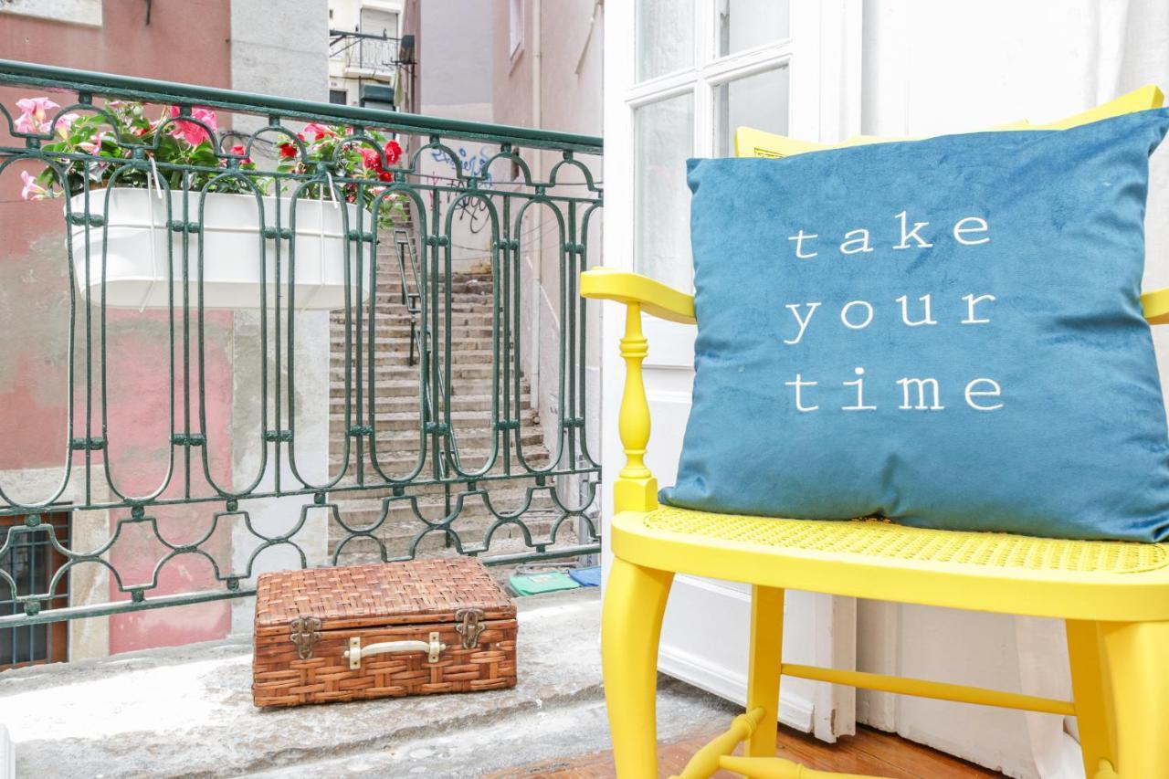 Golden Cage Chiado - Charm Historic And Cozy Apartment Lisbon Exterior photo
