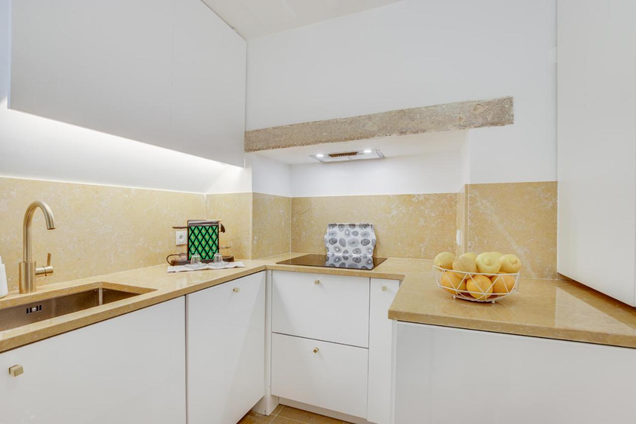 Golden Cage Chiado - Charm Historic And Cozy Apartment Lisbon Exterior photo
